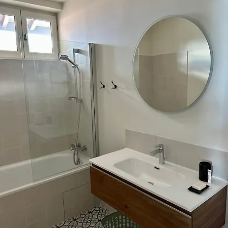 Harmonie - Spacious House With Pool In *