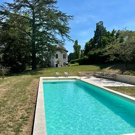 Harmonie - Spacious House With Pool In Casa vacanze