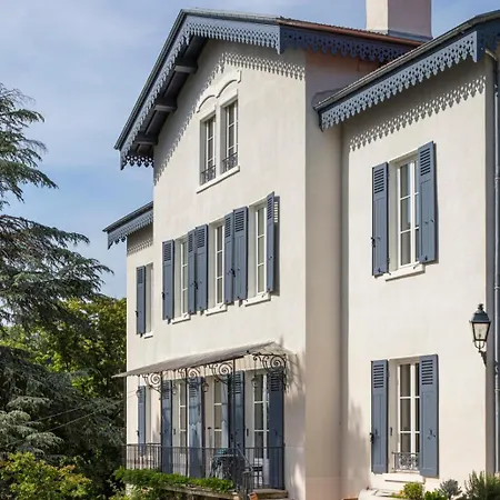 Harmonie - Spacious House With Pool In