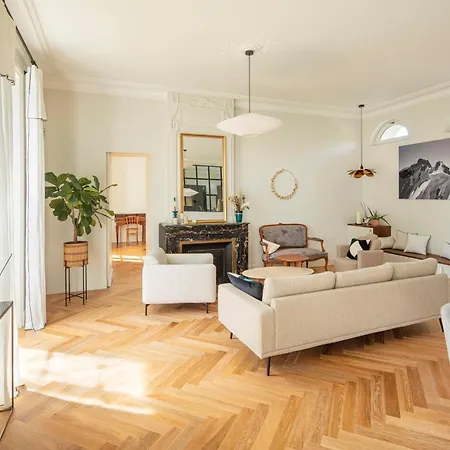 度假居 Harmonie - Spacious House With Pool In *