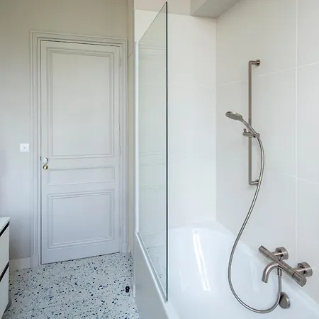 度假居 Harmonie - Spacious House With Pool In